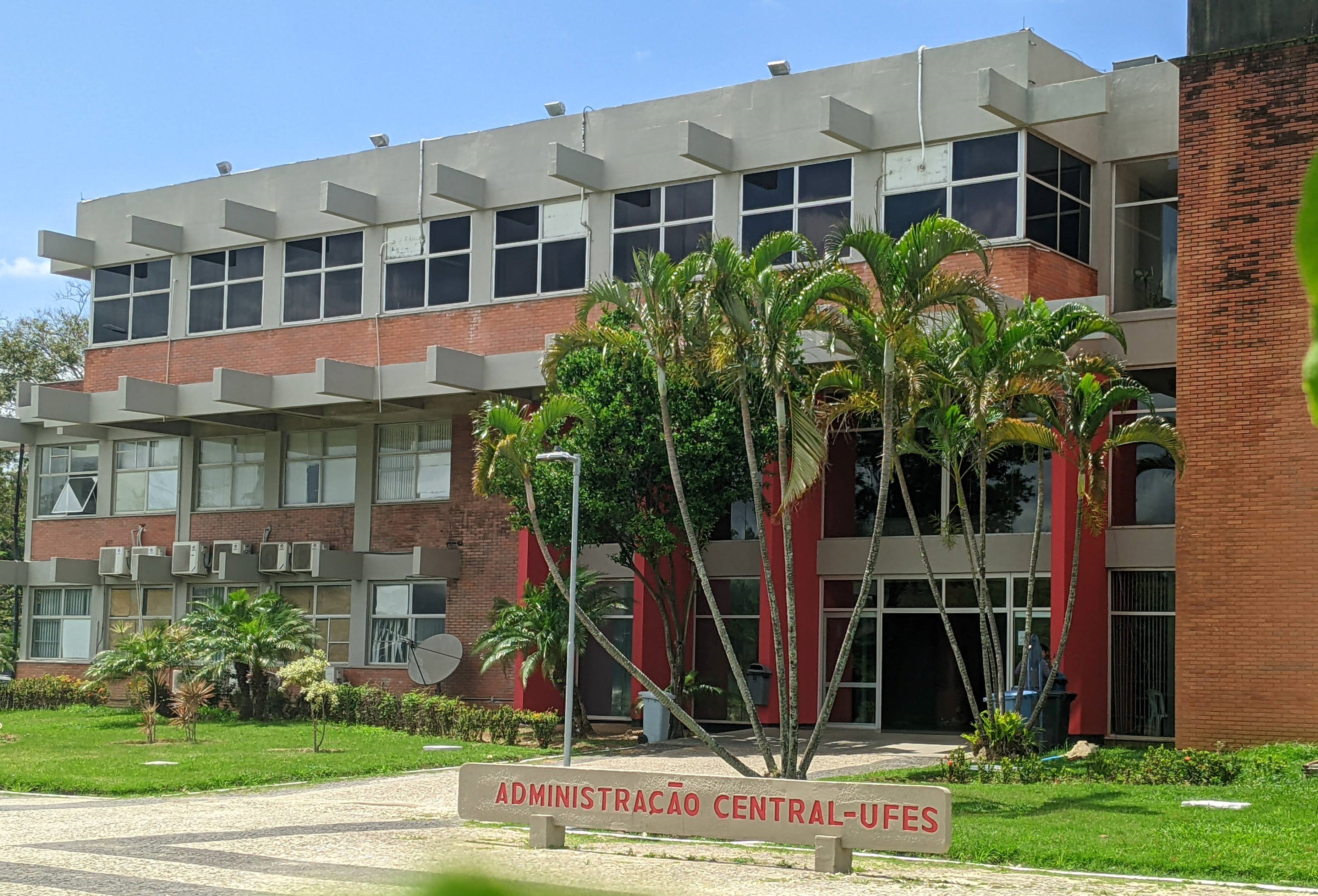 Inscrita primeira chapa à reitoria da UFPR