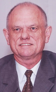 Foto do professor Carlos Alberto Redins