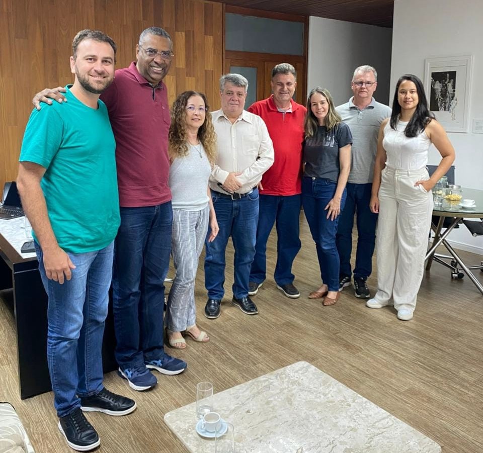 Foto dos participantes da reunião