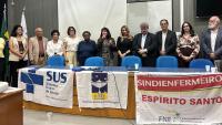 Foto da mesa de autoridades