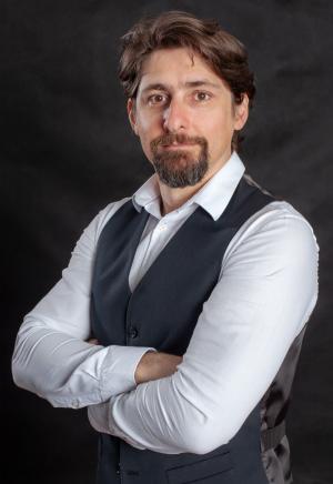 Foto do professor Rogério Faleiros