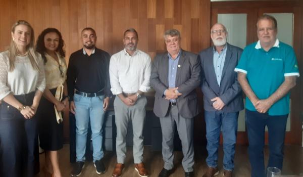 Foto dos participantes da reunião